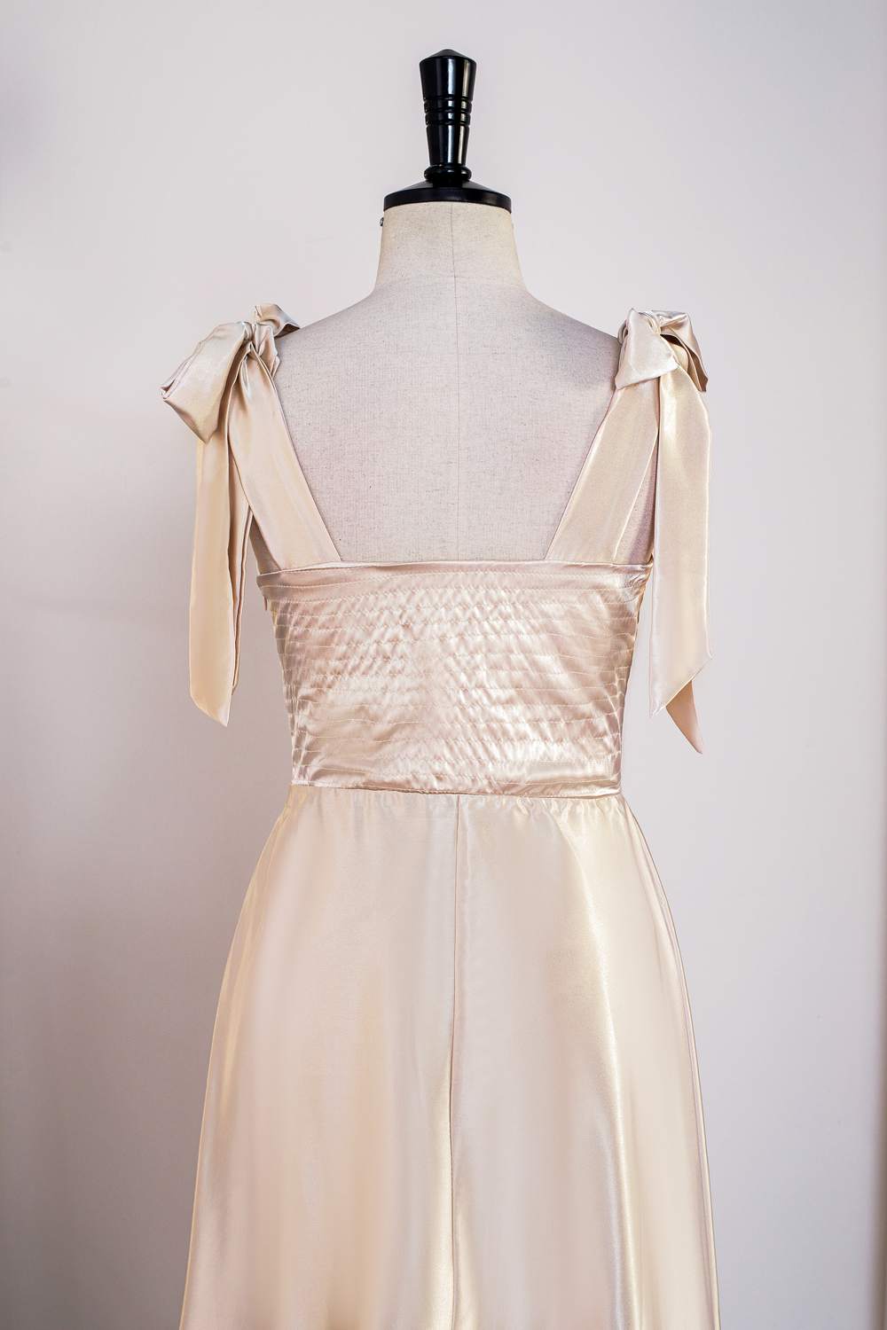Square-Neck Satin Champagne Bow Tie Straps A-line Bridesmaid Dress