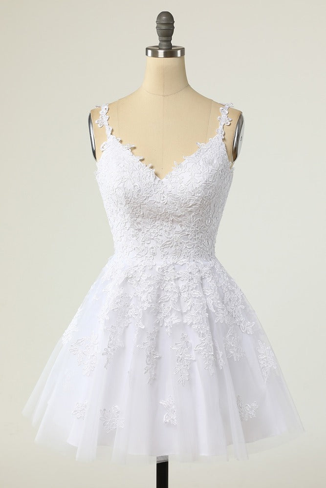Lavender Straps V-Neck Applique A-Line Homecoming Dresses