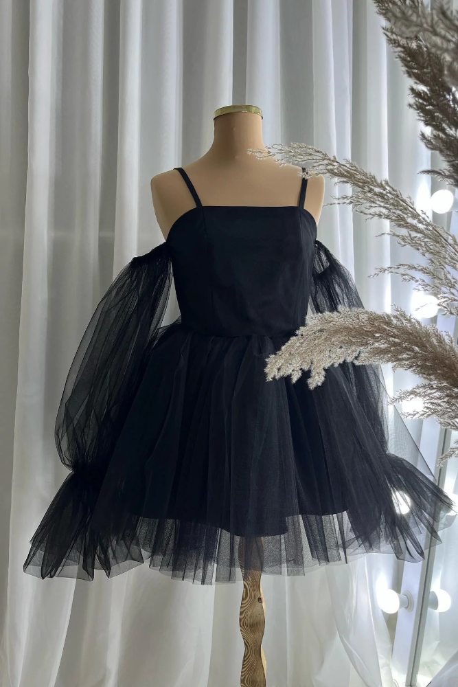 Black Straps A-line Tulle Homecoming Dress with Sleeves