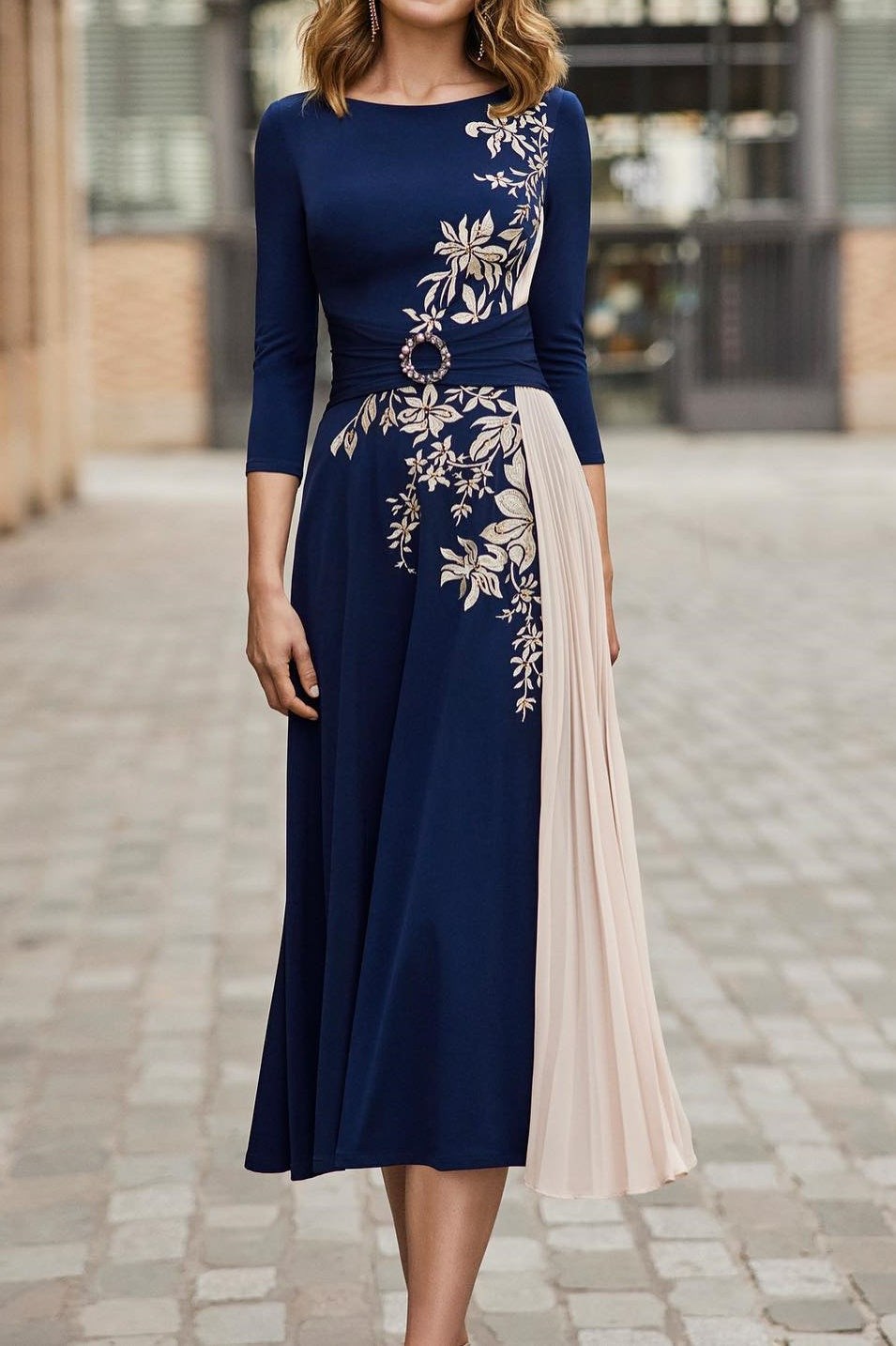 A-Line Scoop Empire Appliques Satin Mother Of Brides Dress Movousdress A-Line Scoop Empire Appliques Satin Mother Of Brides Dress Movousdress
