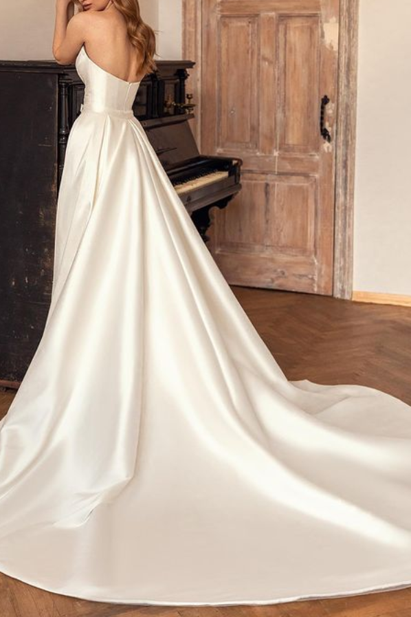 Chic Satin Fitted With Detachable Overskirt V-Neck Strapless Satin Wedding Dress