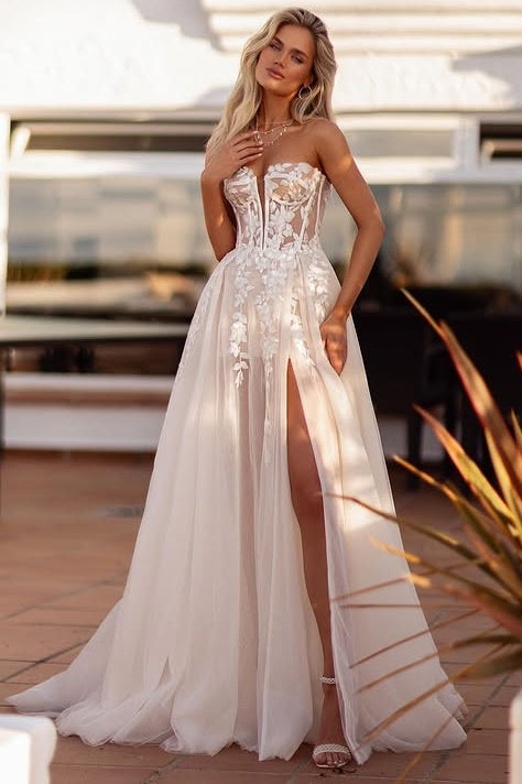 Chic Tulle A-Line Strapless Appliques Summer Wedding Dress