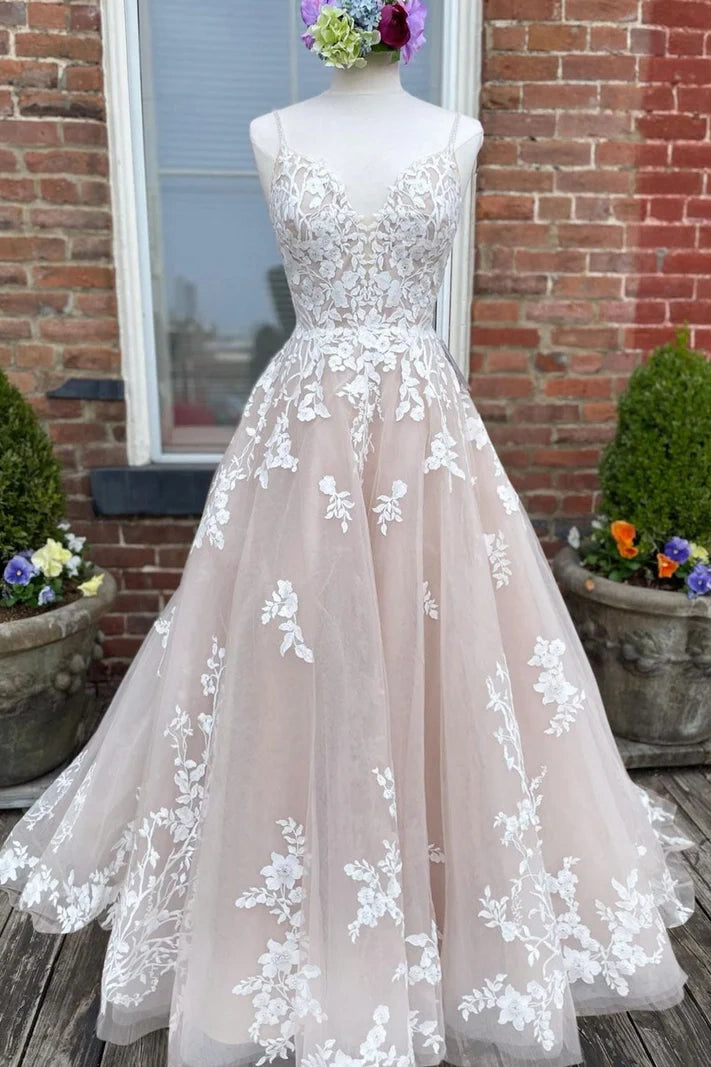 Tulle A-Line Sweetheart Spaghetti Straps Appliques Wedding Dress