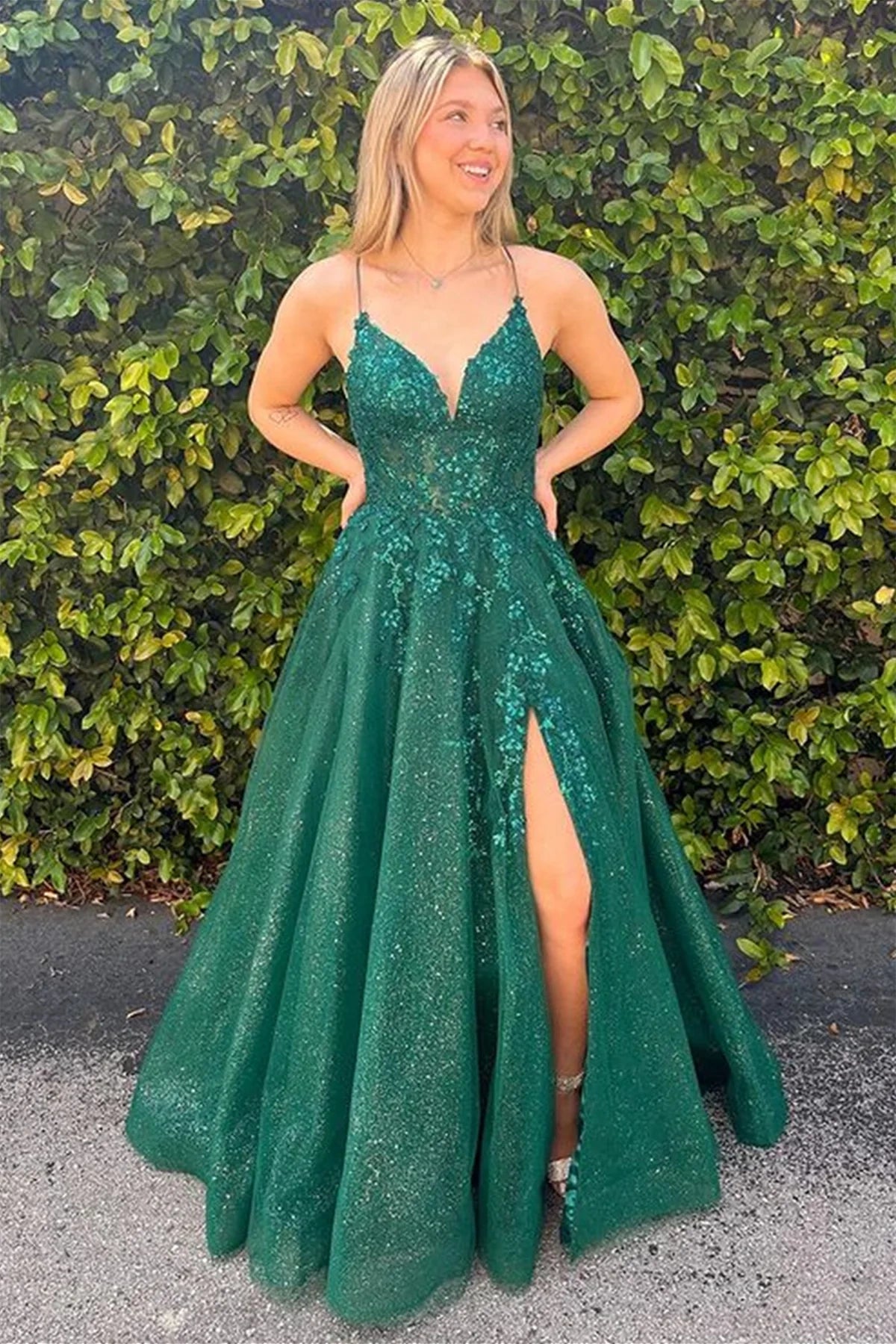 Green V-Neck Lace Up Appliques Sparkly Party Prom Dress