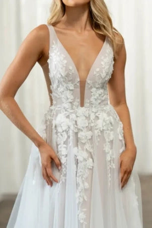 Low V-Neck Sleeveless Tulle A-Line Florals Wedding Dress