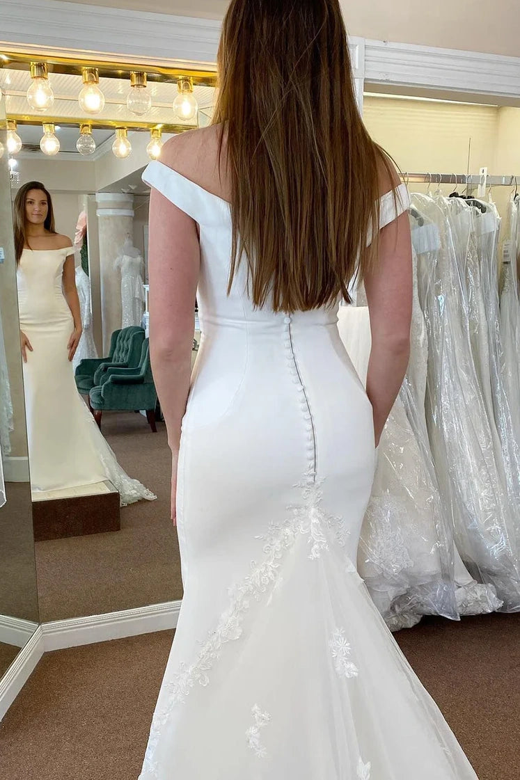 Off-Shoulder Satin Trumpet With Train Long Wedding Dress