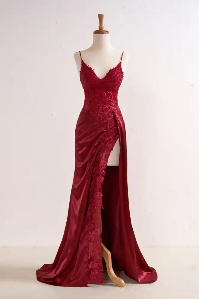 Chic Satin Fitted V-Neck Spaghetti Straps Lace Applique Prom Dress