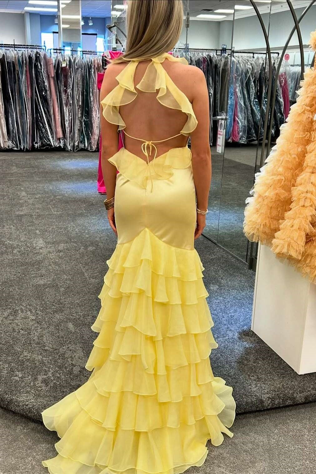 Ruffled V-Neck Sleeveless Mermaid Tiered Party Prom Dress