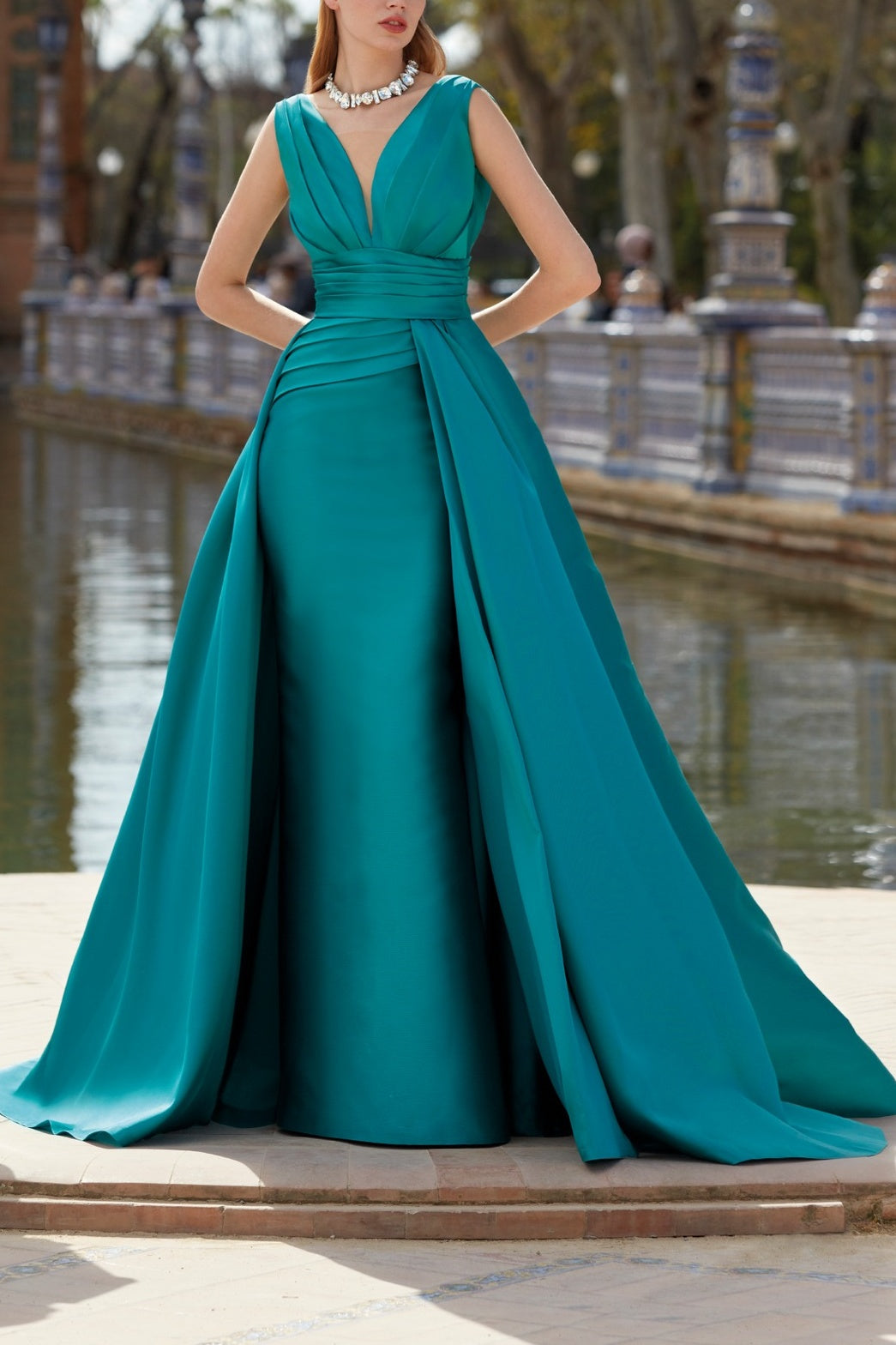 Satin Fitted V-Neck Sleeves With Train Mother Of Brides Dress Movousdress Satin Fitted V-Neck Sleeves With Train Mother Of Brides Dress Movousdress