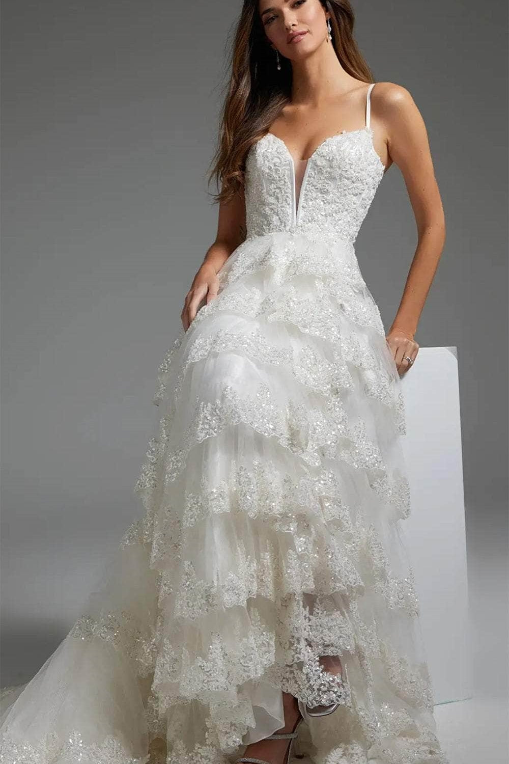 Sexy Lace A-Line V-Neck Spaghetti Straps Tiered Wedding Dress