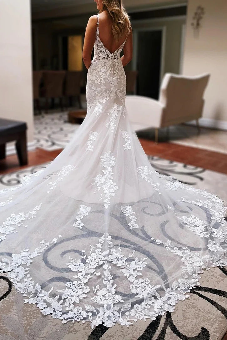 V-Neck Spaghetti Straps Appliques With Train Wedding Dress