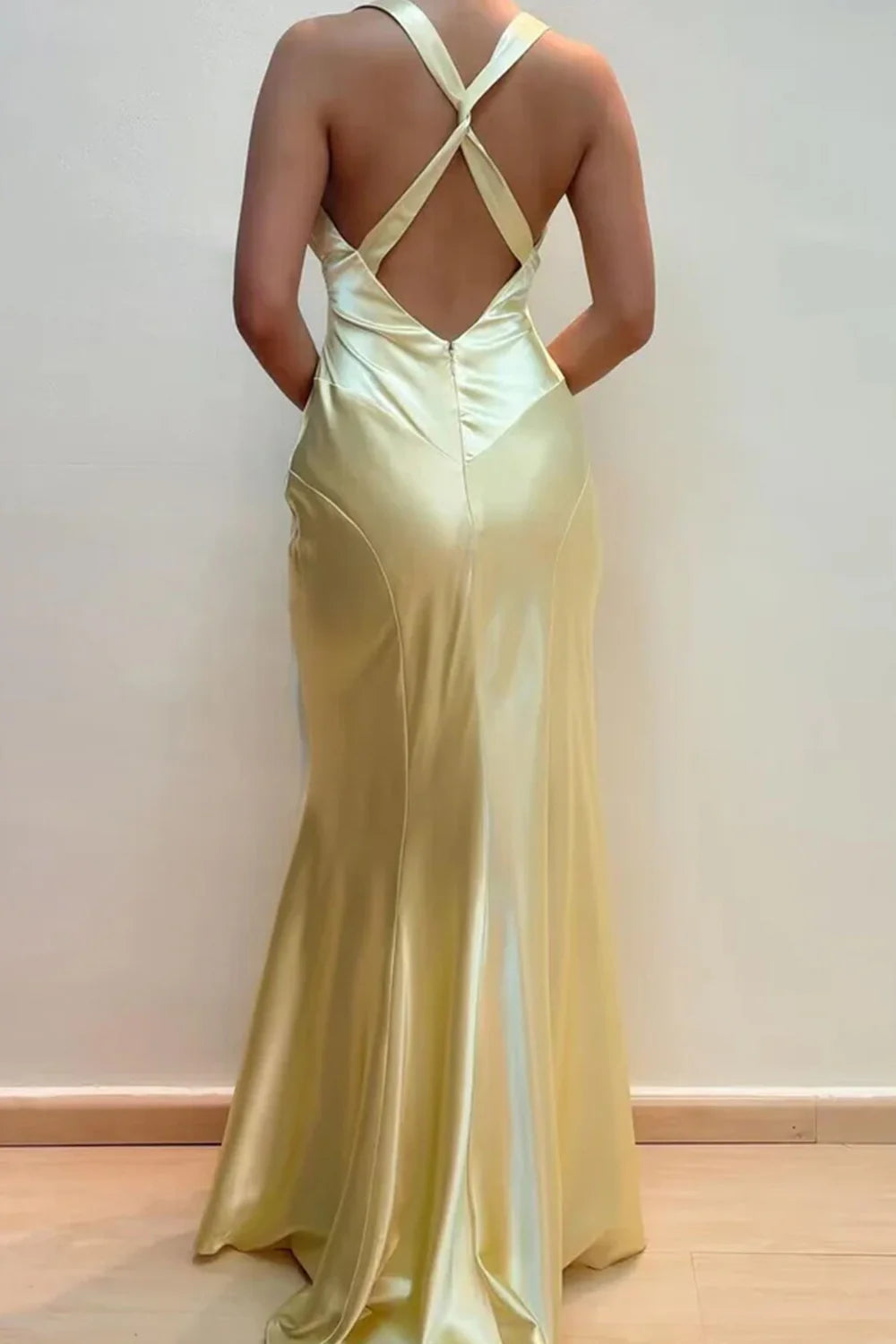 Simple Satin V-Neck Sleeveless Mermaid Party Evening Dress