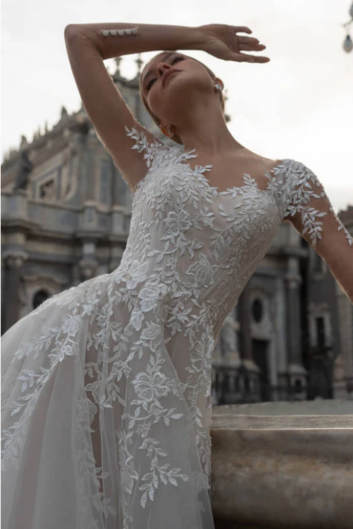 Sweetheart Long Sleeves A-Line Appliques Wedding Dress