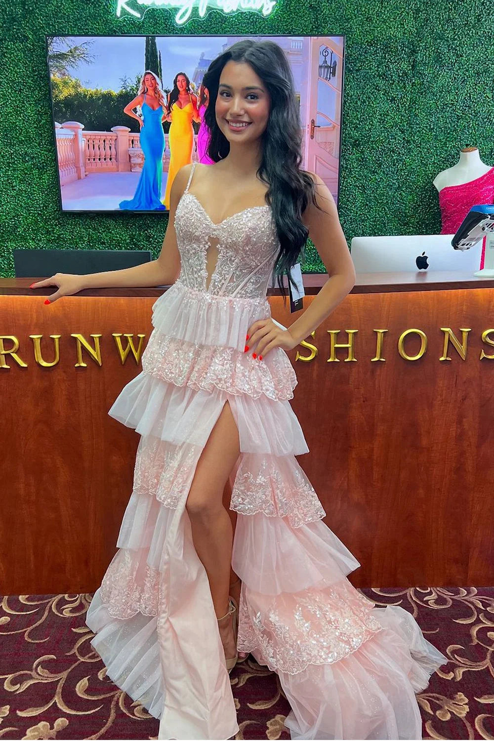 Sweetheart Sleeveless A-Line Lace Tiered Party Prom Dress
