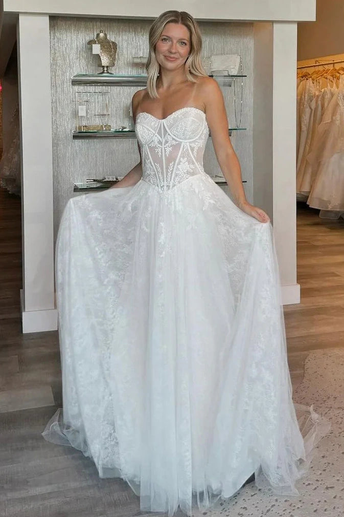 Sweetheart Strapless A-Line Appliques Long Tulle Wedding Dress