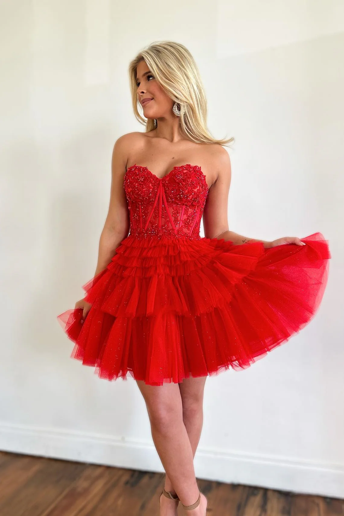 Tiered Two Tone Sweetheart Strapless Applique Short Homecoming Dress