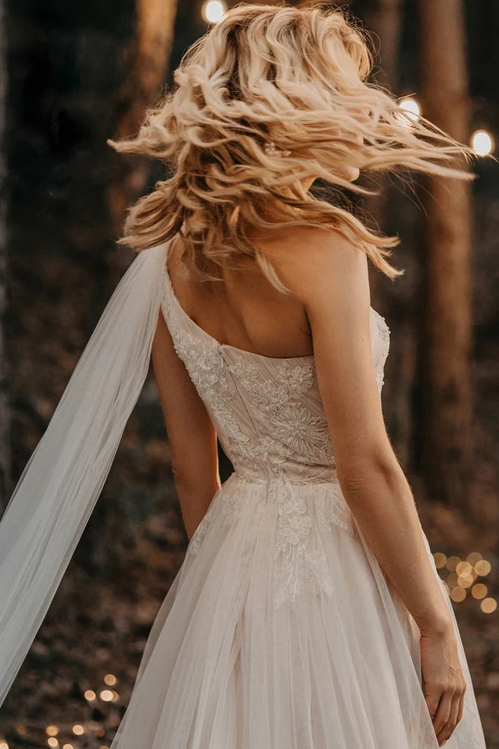 Tulle A-Line One Shoulder Sleeveless Appliques Summer Wedding Dress