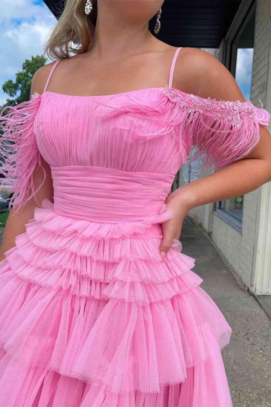 Tulle A-Line Square Off-Shoulder Tiered Short Homecoming Dress