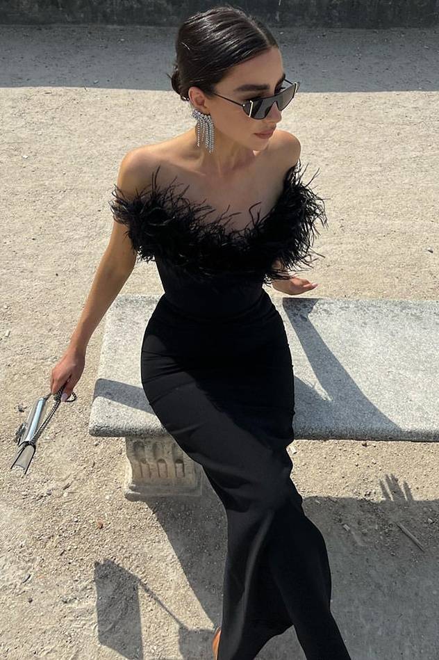 V-Neck Feathers Strapless Fitted Prom Evening Dress