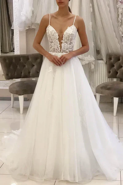 V-Neck Sleeveless Empire Lace Appliques Tulle A-Line Wedding Dress