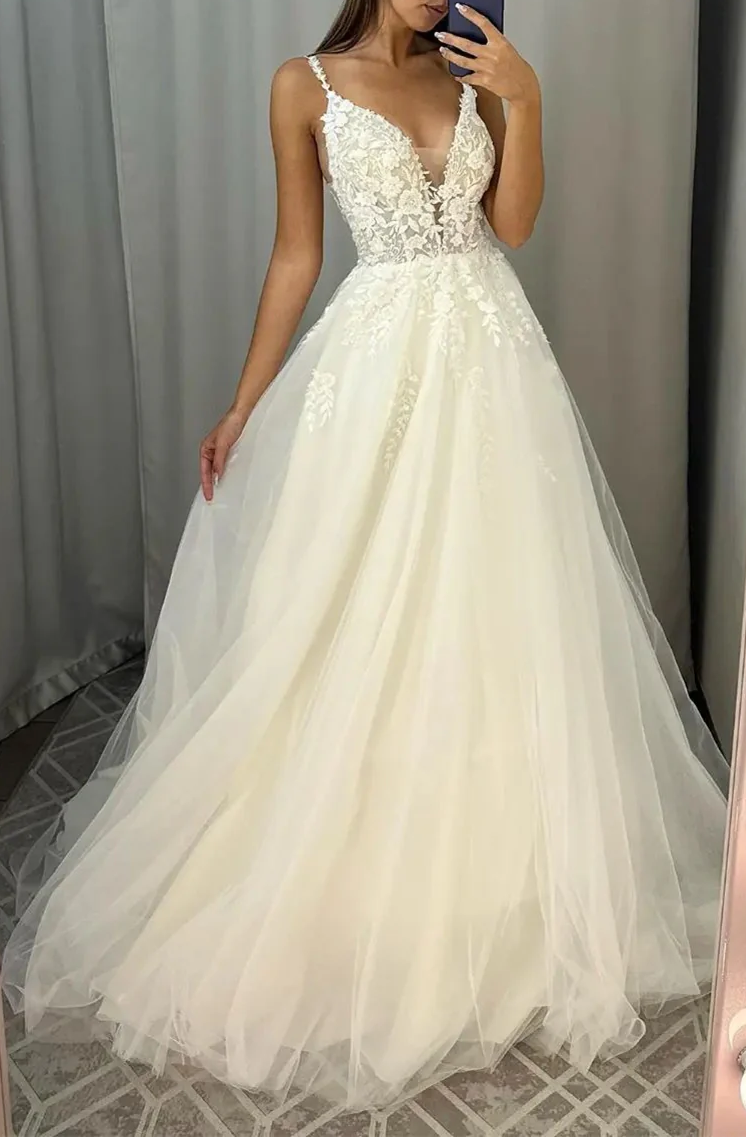 V-Neck Spaghetti Straps Tulle A-Line Lace Appliques Summer Wedding Dre Movousdress V-Neck Spaghetti Straps Tulle A-Line Lace Appliques Summer Wedding Dre Movousdress
