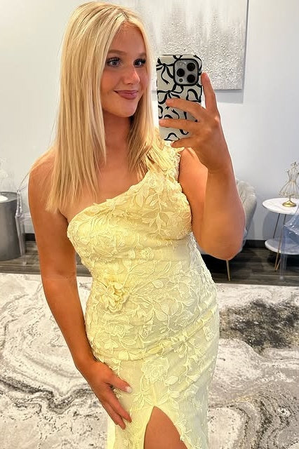 Yellow One Shoulder Sleeveless Lace Party Prom Dress With Slit