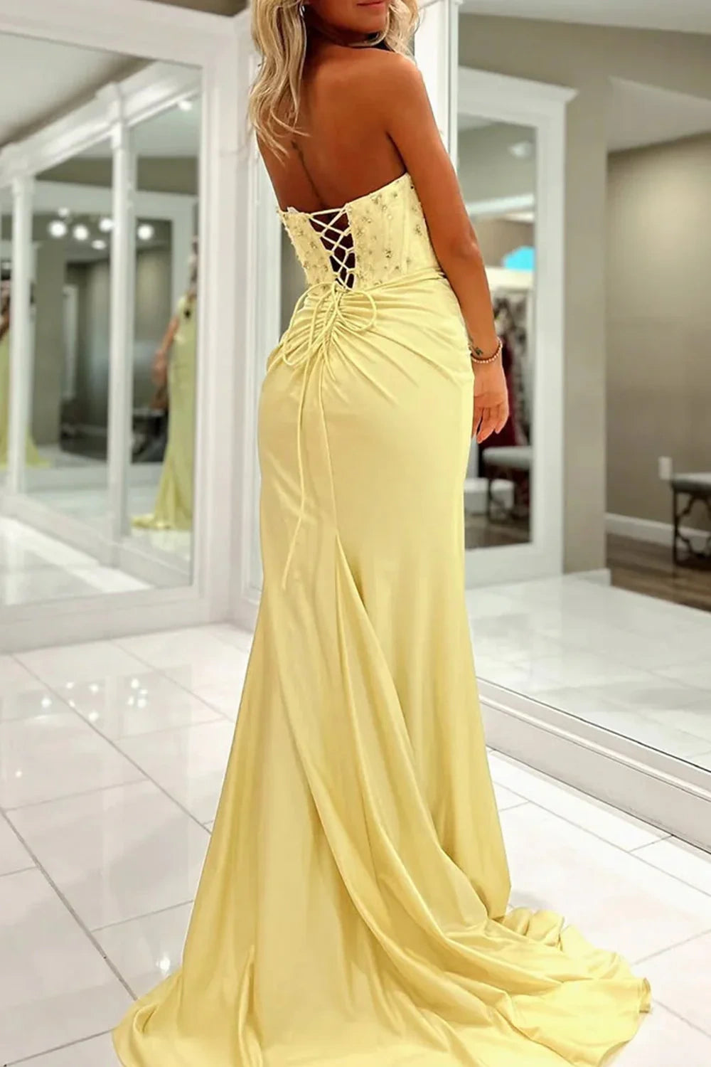 Yellow Sweetheart Sleeveless Beaded Party Prom Dress
