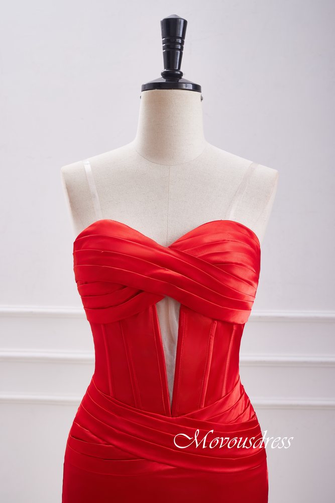 Strapless Red Satin Keyhole Tight Homecoming Dress