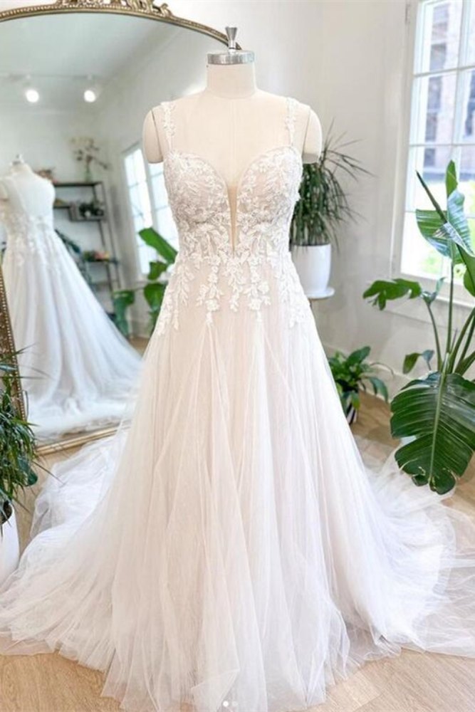 Ivory Straps Applique Tulle Long  Wedding Dress