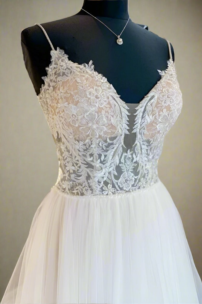 Ivory Spaghetti Straps A-Line Tulle Long Wedding Dress