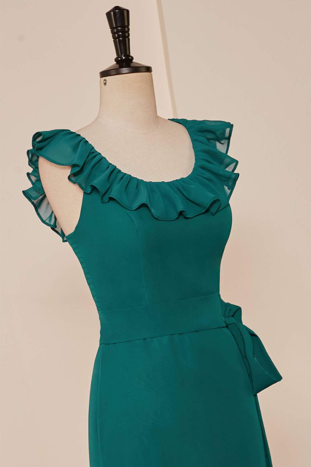 Chiffon Teal Ruffled Scoop Neckline Sleeveless Bridesmaid Dress with Belt