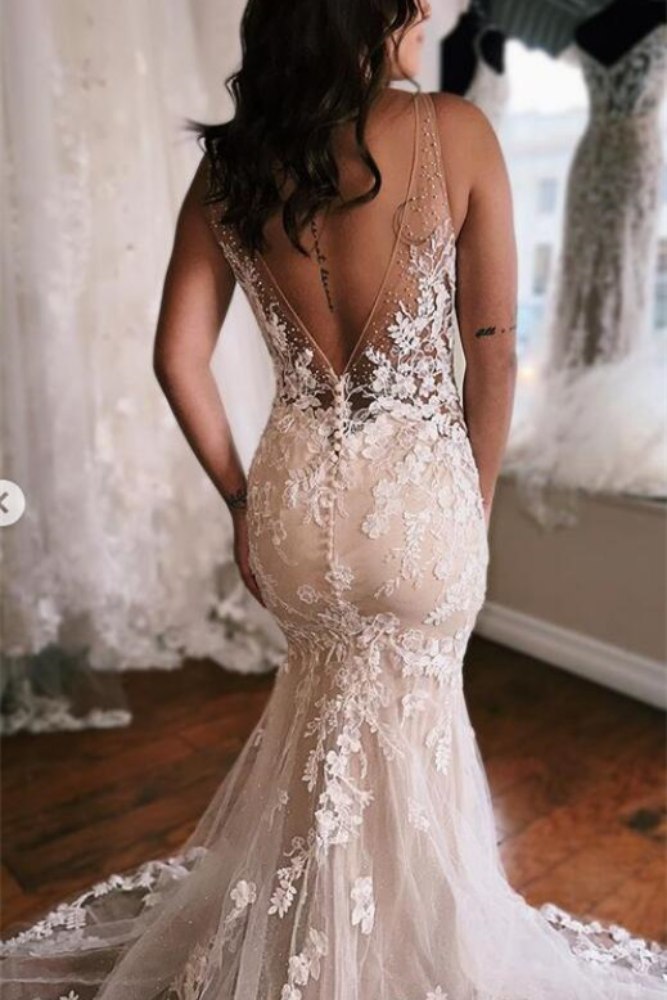 Ivory Plunging Neck Lace Mermaid Bridal Dress with Train