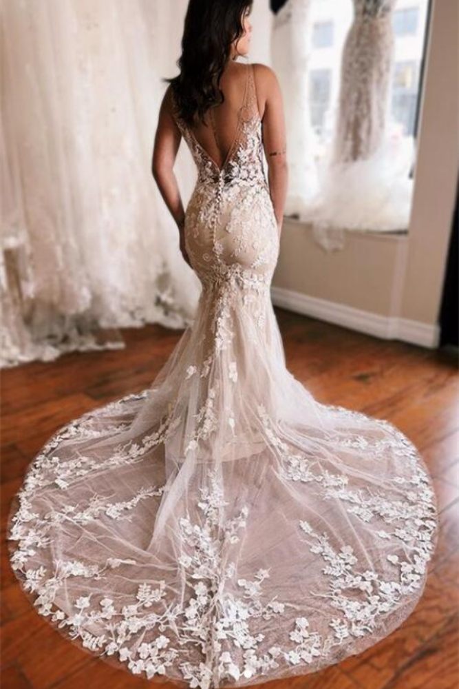 Ivory Plunging Neck Lace Mermaid Bridal Dress with Train