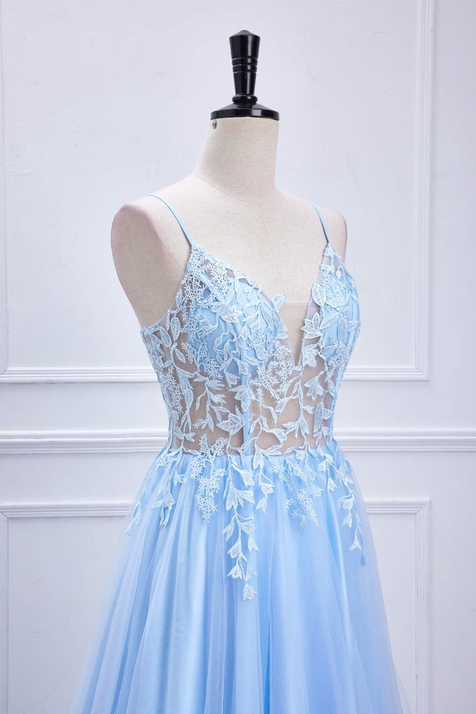 Straps Light Blue Lace Appliques A-line Tulle Long Prom Dress