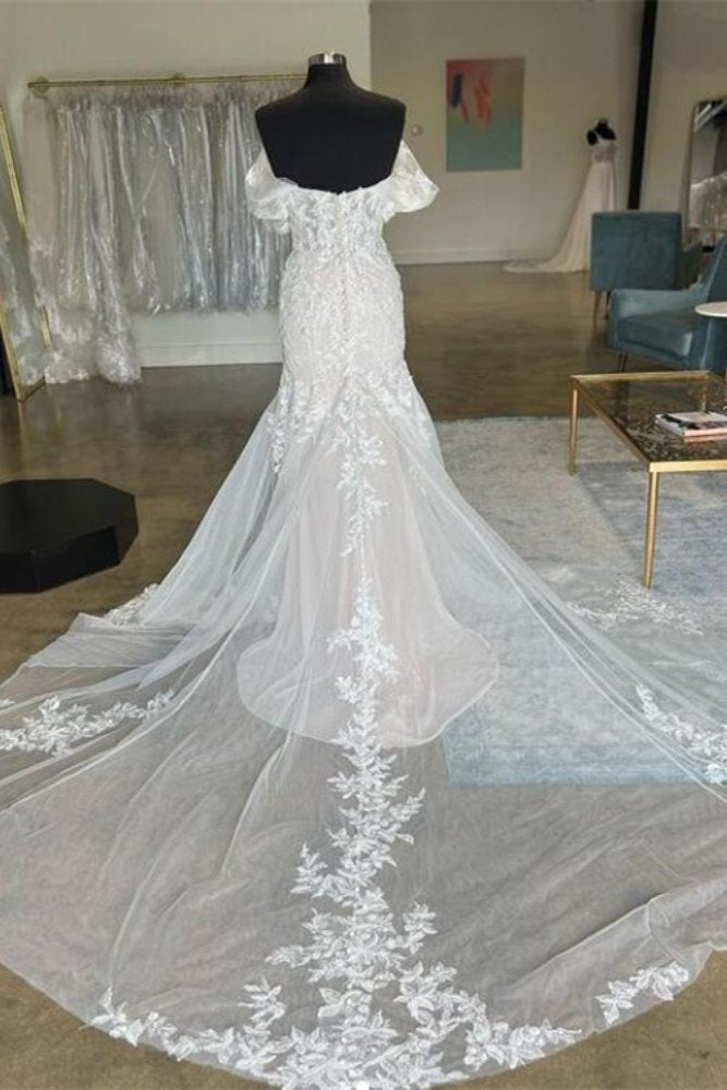 Off the Shoulder Lace Mermaid Wedding Dress with Puff Sleeves