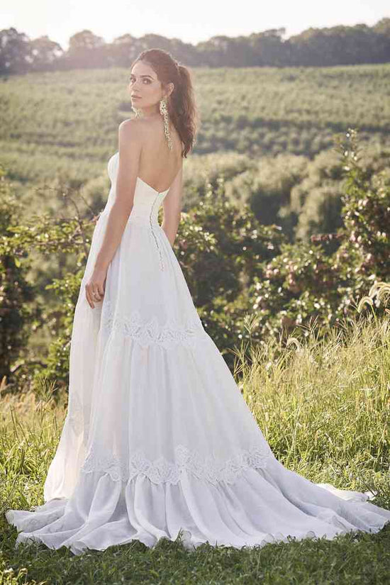 Elegant Tulle A-Line Sweetheart Strapless Lace Boho Wedding Dress