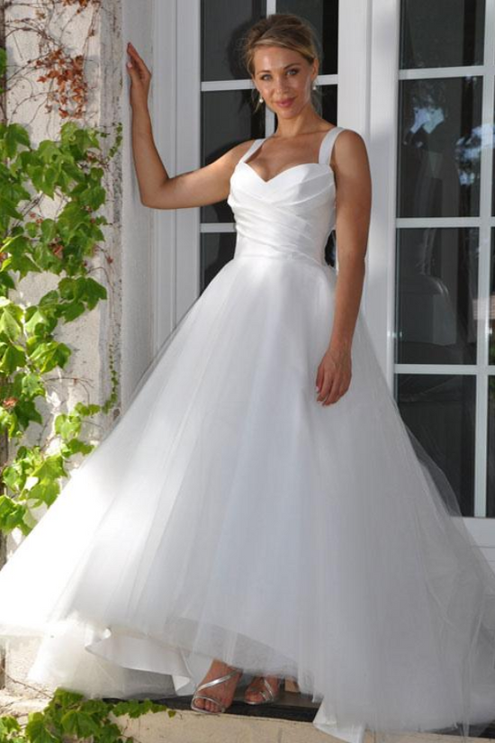 A-Line Sweetheart Spaghetti Straps Ruched Two Tone Wedding Dress