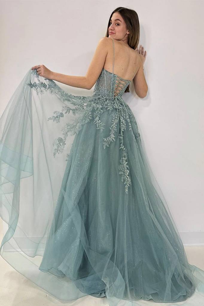 Elegant Tulle A-Line V-NeckLace  Appliques Long Prom Dress