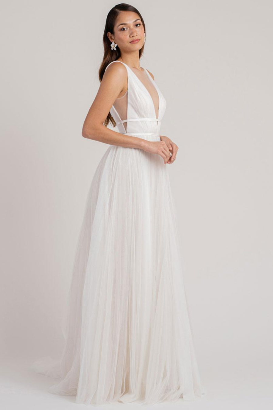 Casual Tulle A-Line Sheer Scoop Open Back Long Wedding Dress