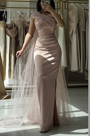 Chic Satin Fitted Off-Shoulder Sleeveless Prom Dress