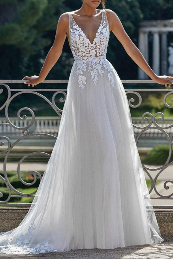 Chic Tulle A-Line V-Neck Lace Appliqued Wedding Dress