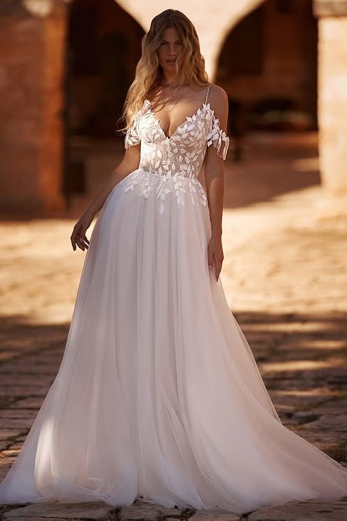 Chiffon A-Line Off-Shoulder Appliques Beach Wedding Dress