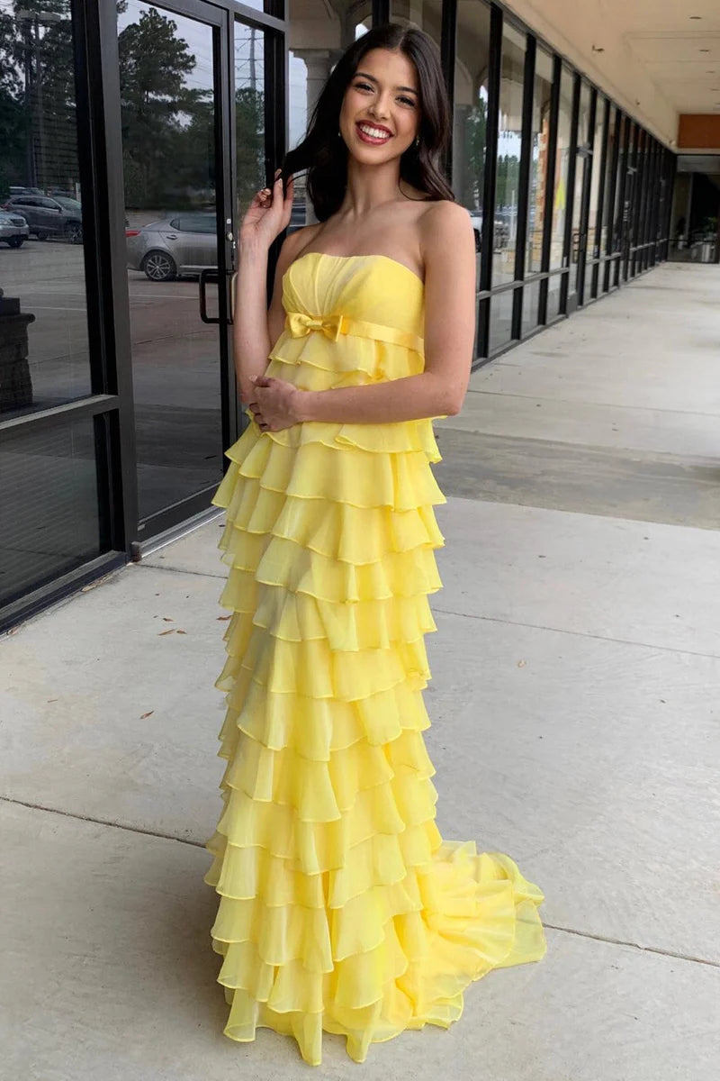 Chiffon A-Line Strapless Empire Tiered With Train Prom Dress