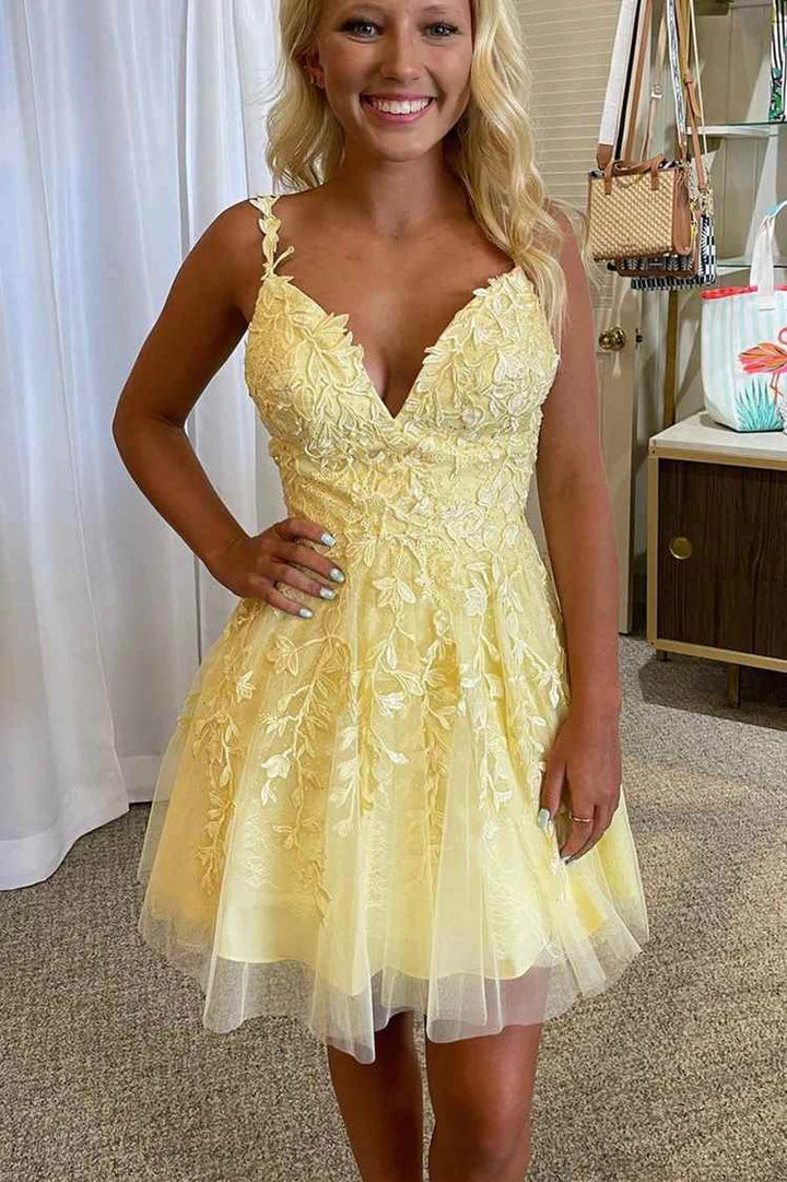 Cute Tulle A-Line V-Neck Spaghetti Straps Appliques Homecoming Dress