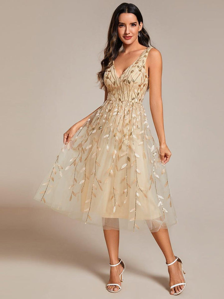 A-Line Empire V-Neck Sleeveless Lace Appliques Midi Wedding Guest Dress
