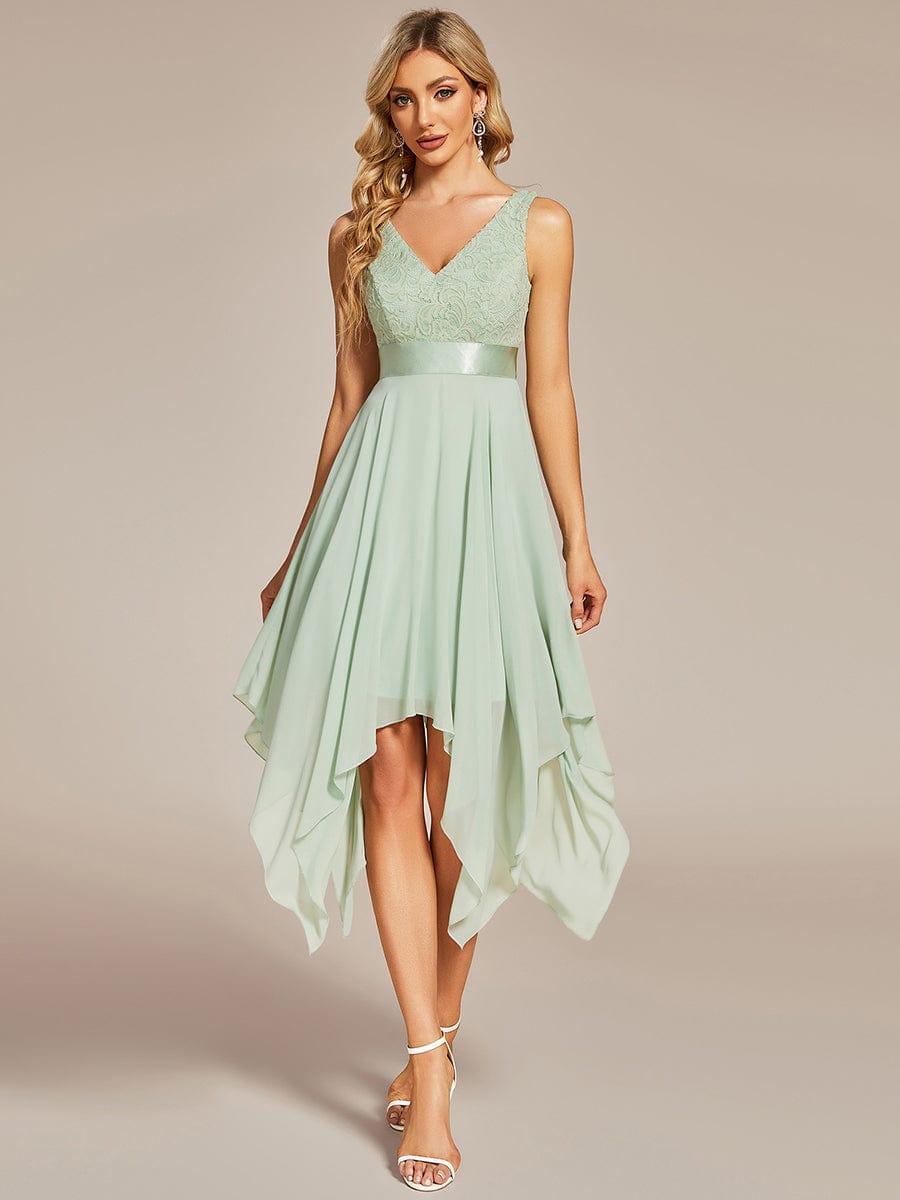 Chic Two Tone V-Neck Sleeveless Empire Prom Dress For Women