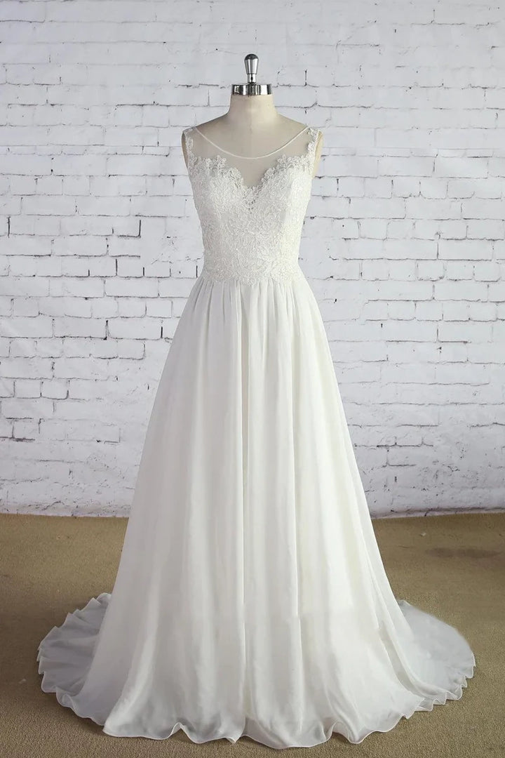 A-Line Scoop Sleeveless Lace Appliques Long Wedding Dress