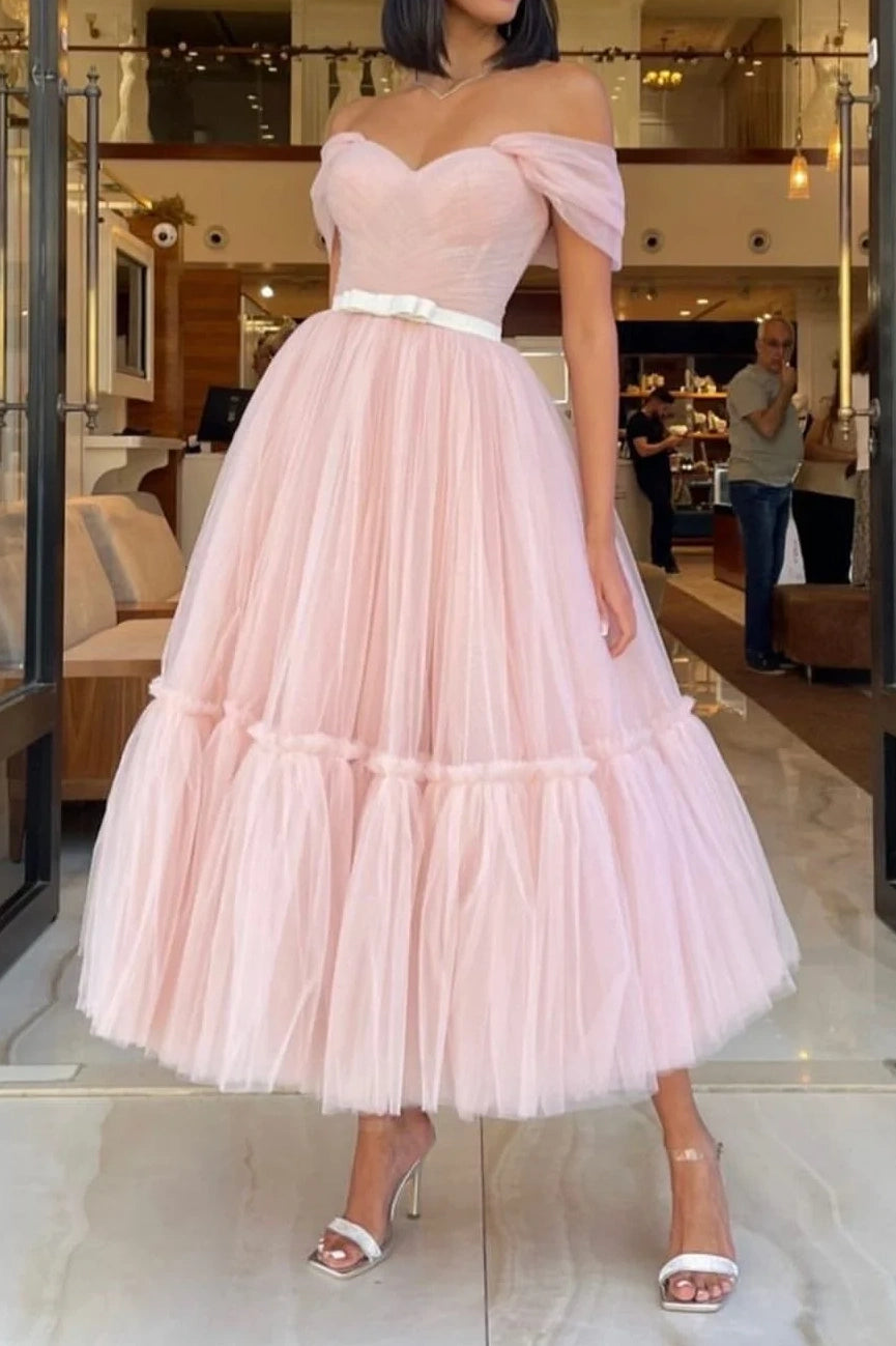 Elegant Tulle A-Line Off-Shoulder Sleeveless Formal Party Dress