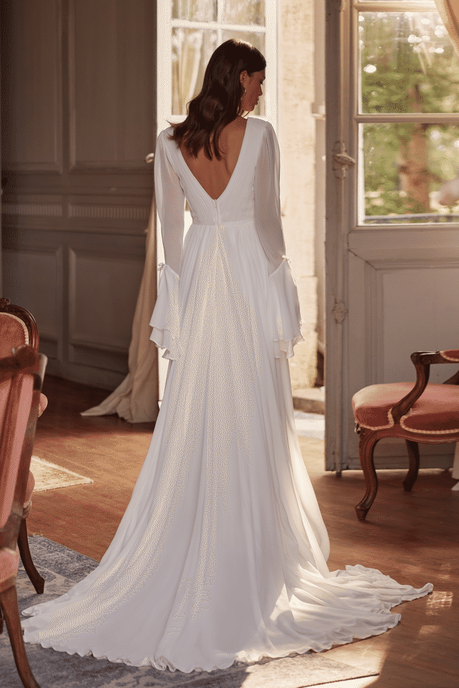 Elegant V-Neck Long Sleeves Empire With Train Chiffon Wedding Dress