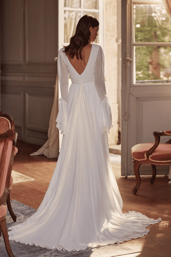 Elegant V-Neck Long Sleeves Empire With Train Chiffon Wedding Dress